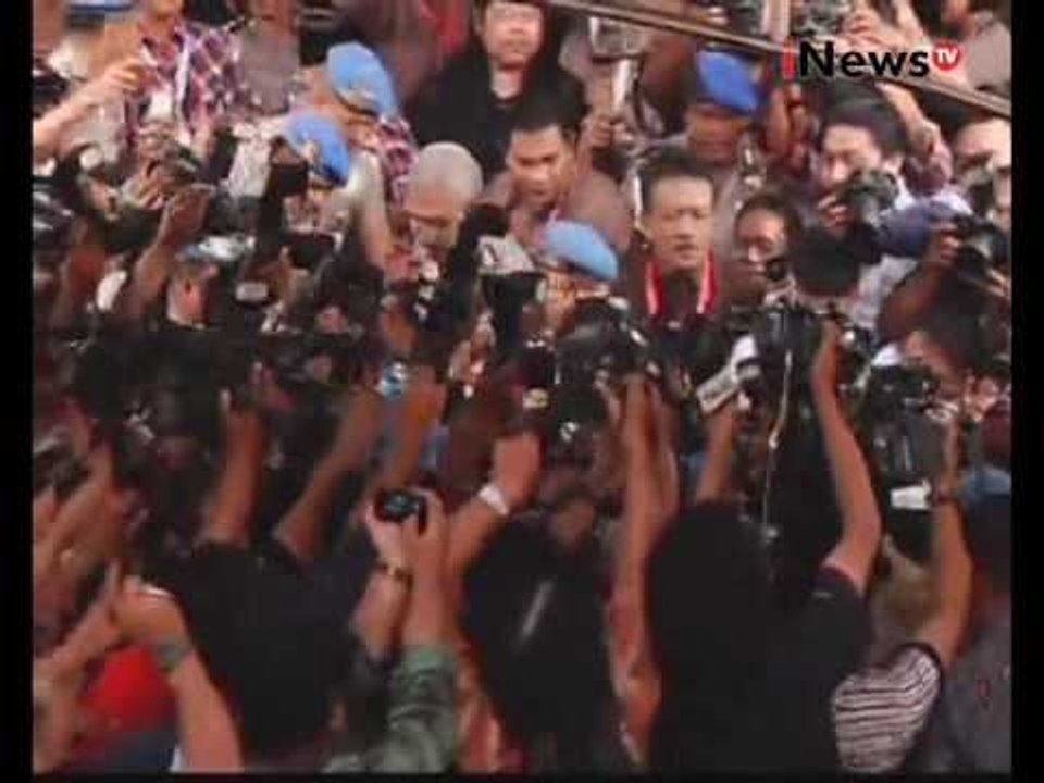 Live Report : Perkembangan terbaru pemeriksaan Ahok di Mabes Polri - iNews Siang 22/11