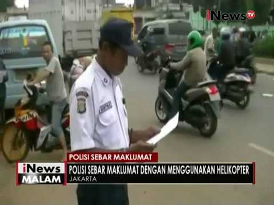 Polda Metro Jaya sebar kertas berisi maklumat di Matraman melalui Helikopter - iNews Malam 22/11
