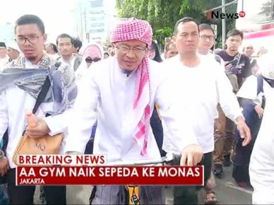 A'a Gym mengikuti aksi damai di Monas dengan mengendarai sepeda - iNews Breaking News 02/12