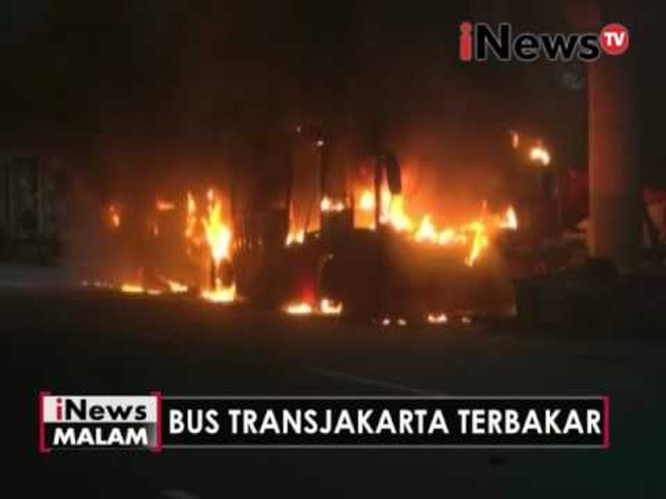 Bus Transjakarta terbakar, penyebab kebakaran belum diketahui - iNews Malam 01/12