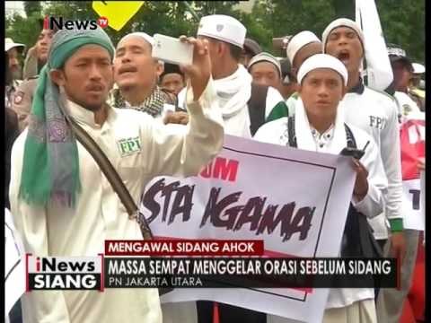 Sejak pagi hari, Massa sudah memenuhi depan PN Jakpus untuk berorasi - iNews Siang 27/12