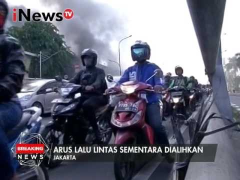 Kebakaran pasar senen arus lalu lintas sementara dialihkan- iNews Breaking News 19/01
