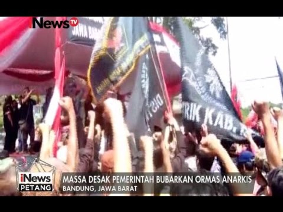 Ormas di Bandung Unjuk Ras Desak Pemerintah Bubarkan Ormas Anarkis - iNews Petang 19/01