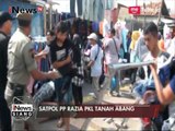 Satpol PP Merazia Pedagang Kaki Lima di Kawasan Tanah Abang - iNews Siang 13/05