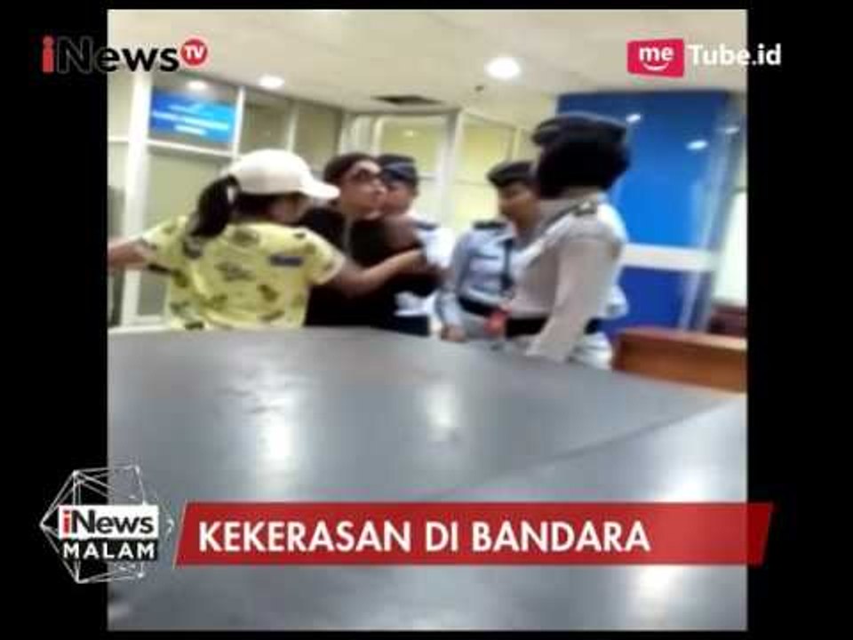 [Viral] Wanita Ini Tampar Petugas Bandara Karena Kesal - iNews Malam 05/07