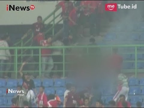 Terkena Ledakan Petasan di Tribun, Seorang Supporter Meninggal - iNews Pagi 03/09