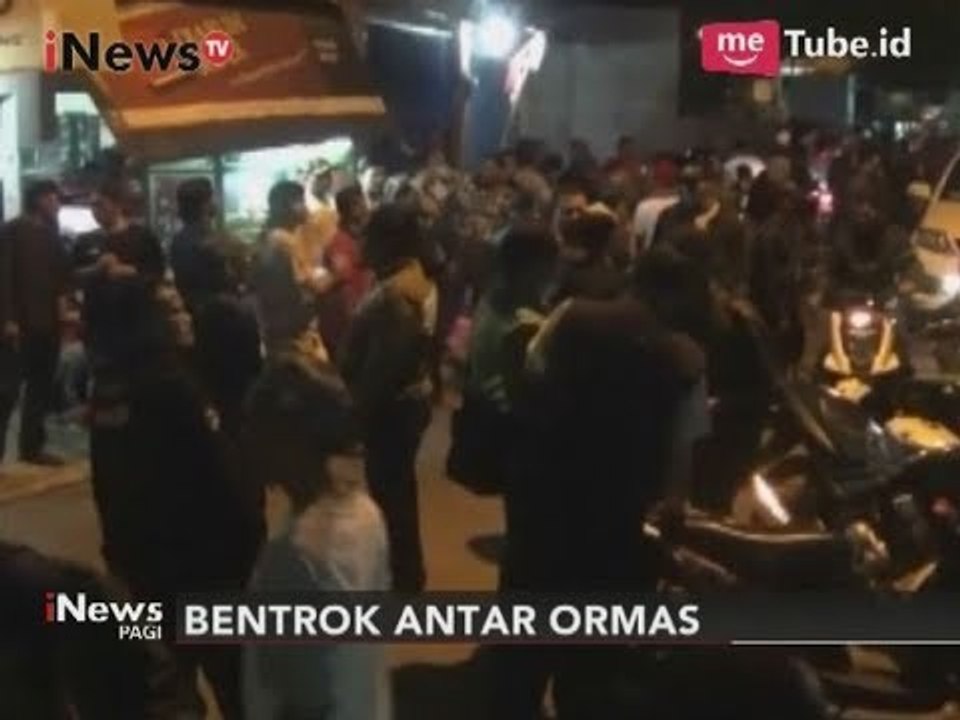 Gara-gara Pengrusakan Simbol Ormas, Bentrok Antar Ormas Terjadi di Bekasi - iNews Pagi 08/09