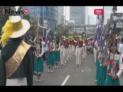 Menyambut Hari Batik, Pecinta Seni Gelar Pertunjukkan Karnaval Budaya di CFD - iNews Malam 01/10