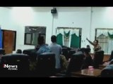 Memaparkan Kecurangan, Sidang DPRD Dompu Diwarnai Pelemparan Mikrofon - iNews Petang 06/10