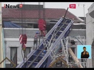 Download Video: Crane LRT di Kelapa gading Roboh dan Hantam Rumah Warga - iNews Siang 17/10