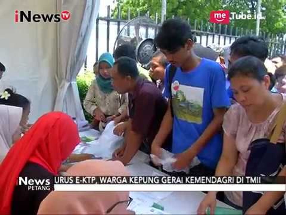 Perekaman & Pencetakan E-KTP Mengantre Hingga 1 Kilometer di TMII - iNews Petang 20/10