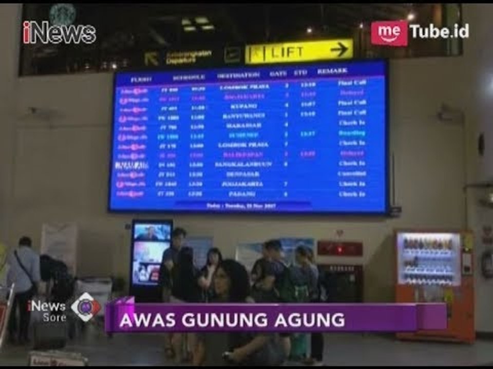 Gunung Agung Erupsi, Penerbangan di Bandara Juanda Delay Hingga 5 Jam - iNews Sore 28/11