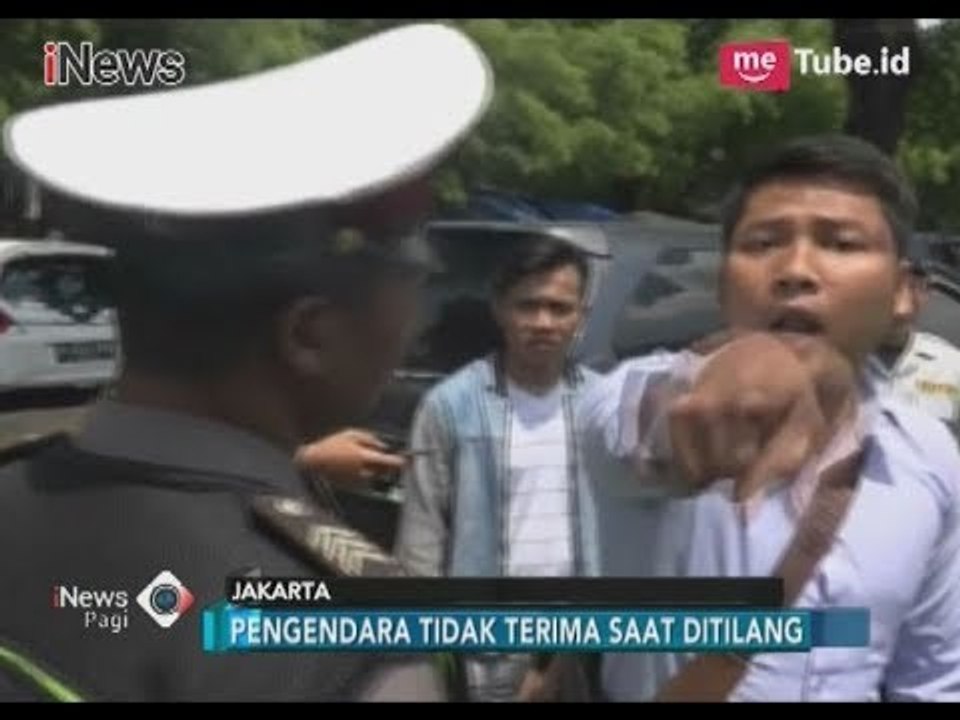 Telat Membayar Pajak Kendaraan, Pengendara Tak Terima Ditilang Petugas - iNews Pagi 07/12