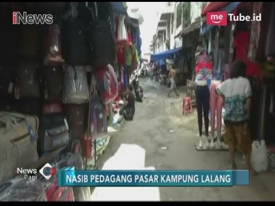 Akses Jalan Rusak, Kios Sementara Pedagang Pasar Kampung Lalang Sepi Pembeli - iNews Pagi 18/12