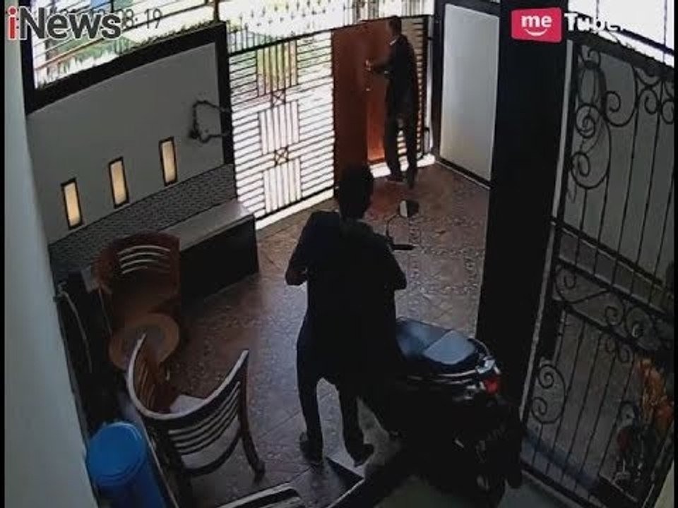 Waspada!! 2 Perampok Spesialis Berhasil Bawa Kabur Sepeda Motor di Bekasi - Police Line 22/01