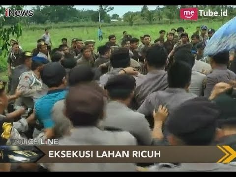 Eksekusi Lahan di Pesibar Ricuh, Polisi Bentrok dengan Satpol PP - Police Line 12/01