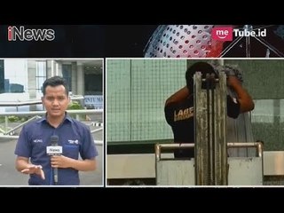 Descargar video: Polisi Masih Lakukan Olah TKP Gedung BEI Pasca Rubuhnya Selasar - Special Report 16/01