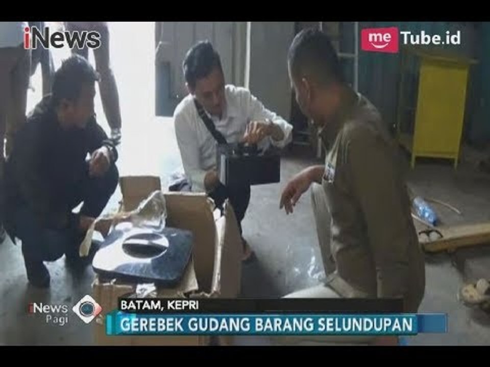 Tanpa Label SNI, Gudang Barang Selundupan di Batam Digerebek Polisi - iNews Pagi 26/01