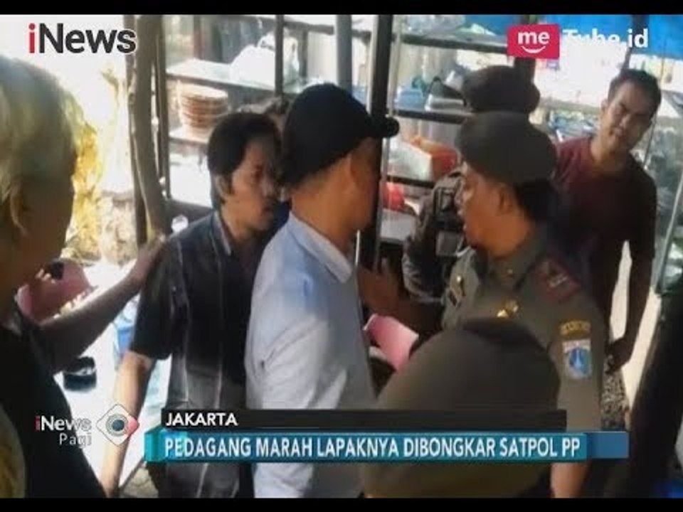 Ricuh PKL, Pedagang Marah Tak Terima Lapaknya Dibongkar Satpol PP - iNews Pagi 28/01