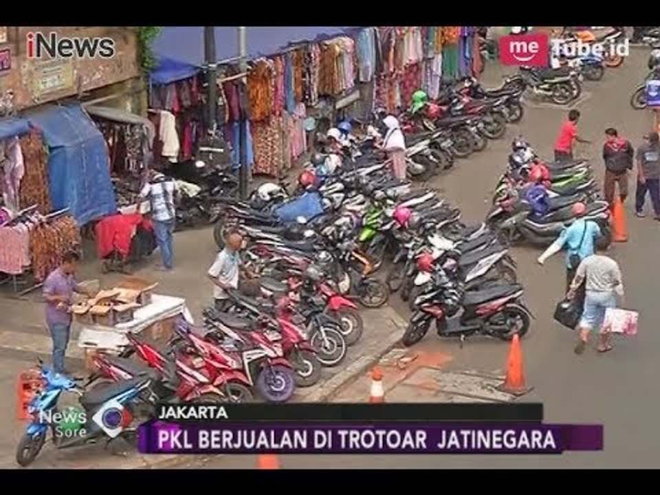 Tak Hanya Penjual Hewan, Penjual Makanan dan Pakaian Penuhi Trotoar Jatinegara - iNews Sore 28/01