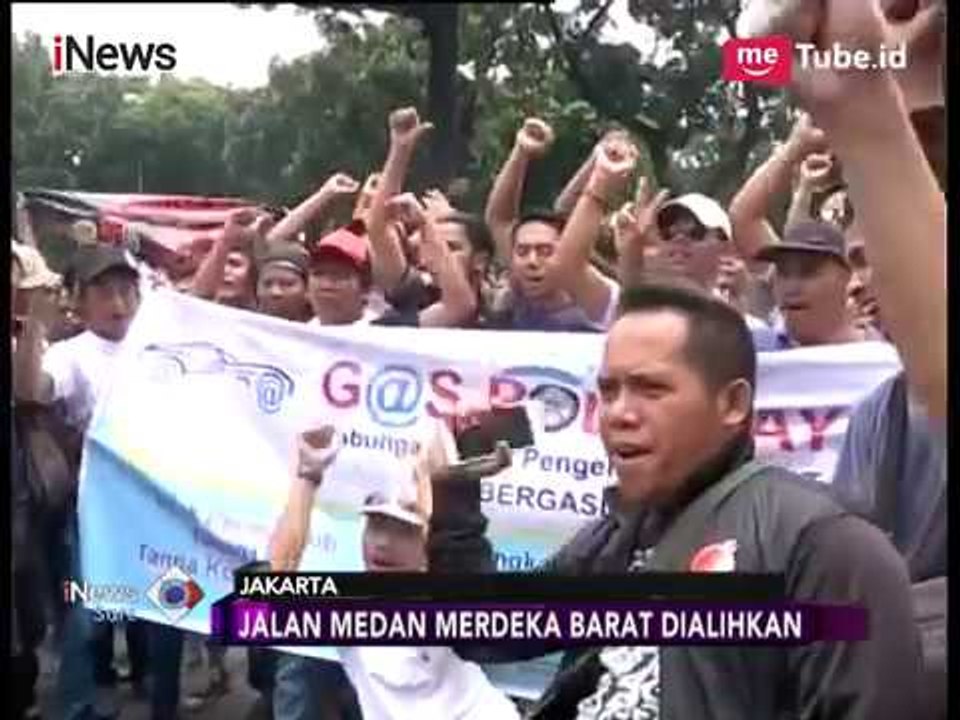 Tolak Permen 108, Pengemudi Taksi Online Serbu Kemenhub - iNews Sore 29/01