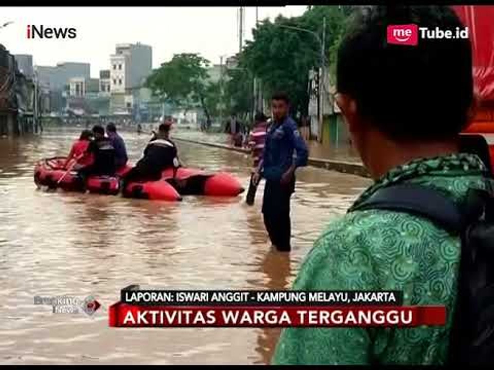 Kali Ciliwung Meluap, Kampung Melayu Terendam Banjir - Breaking News 06/02