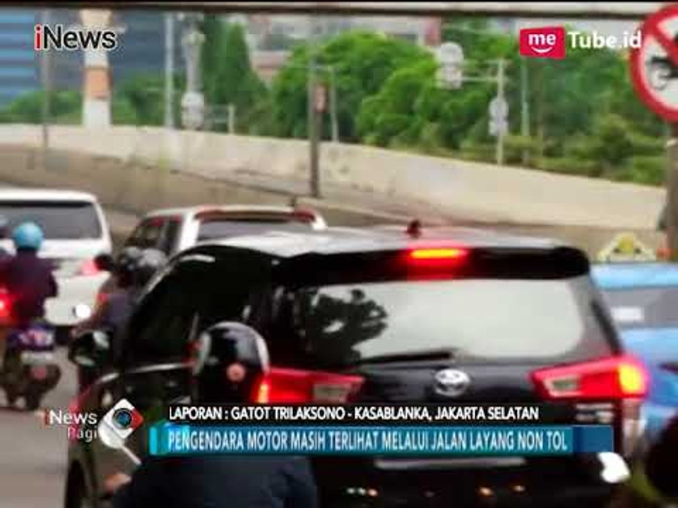 Pengendara Motor Masih Bandel Melintas di JLNT Casablanca - iNews Pagi 28/02