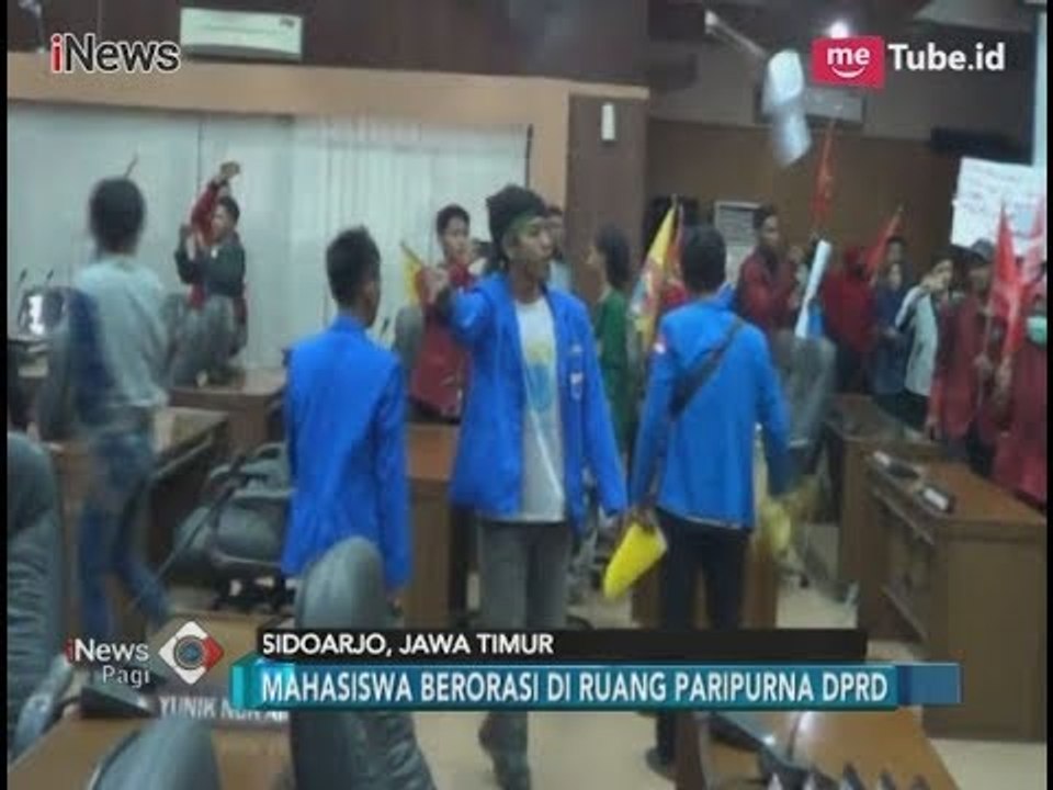 Demo Tolak UU MD3, Mahasiswa Duduki Gedung DPRD Sidoarjo - iNews Pagi 16/03