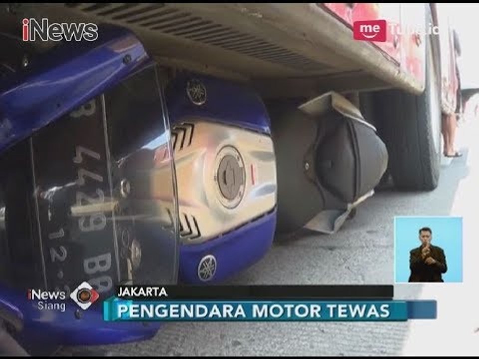 Akibat Melaju Kencang, Pemotor Tabrak Bus TransJakarta Hingga Tewas Terjepit - iNews Siang 18/03