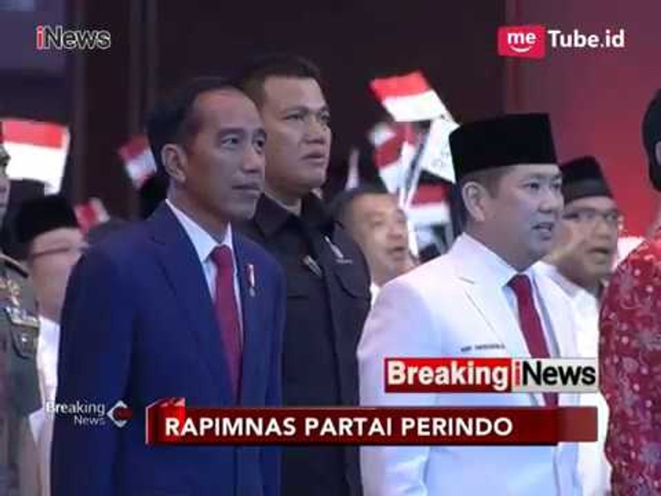 Presiden Jokowi Tetap Berdiri saat Mars Perindo Dinyanyikan - Breaking News 21/03