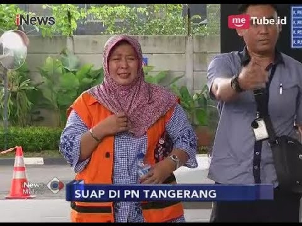 Tersangka Kasus Suap di PN Tangerang Menangis Saat Hendak Diperiksa KPK - iNews Malam 22/03