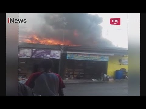 Kios di Sumur Batu Dilalap Api, 22 Unit Mobil Damkar Diterjunkan - iNews Malam 20/04