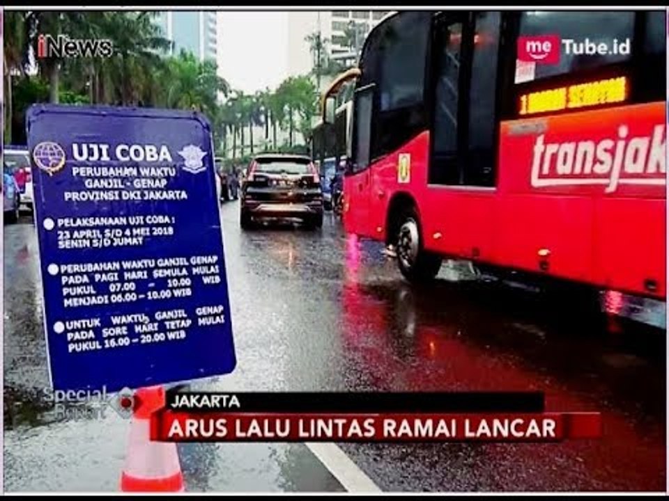 Suasana Hari Pertama Uji Coba Ganjil-Genap di Bundaran HI - Special Report 23/04