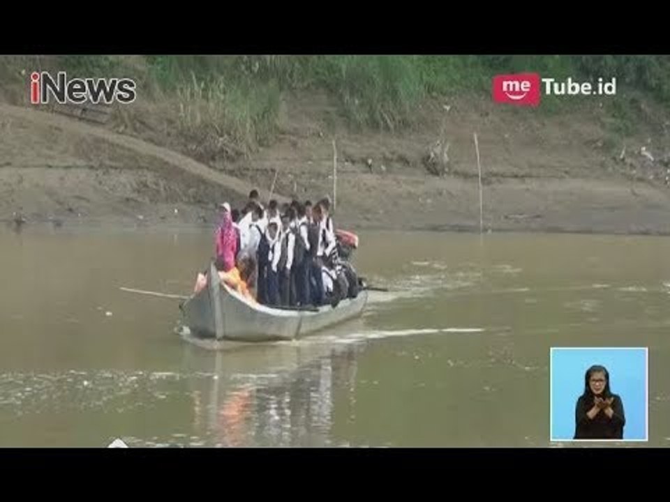 Perjuangan Pelajar SMP di Bojonegoro Berangkat Sekolah dengan Perahu - iNews Siang 26/04