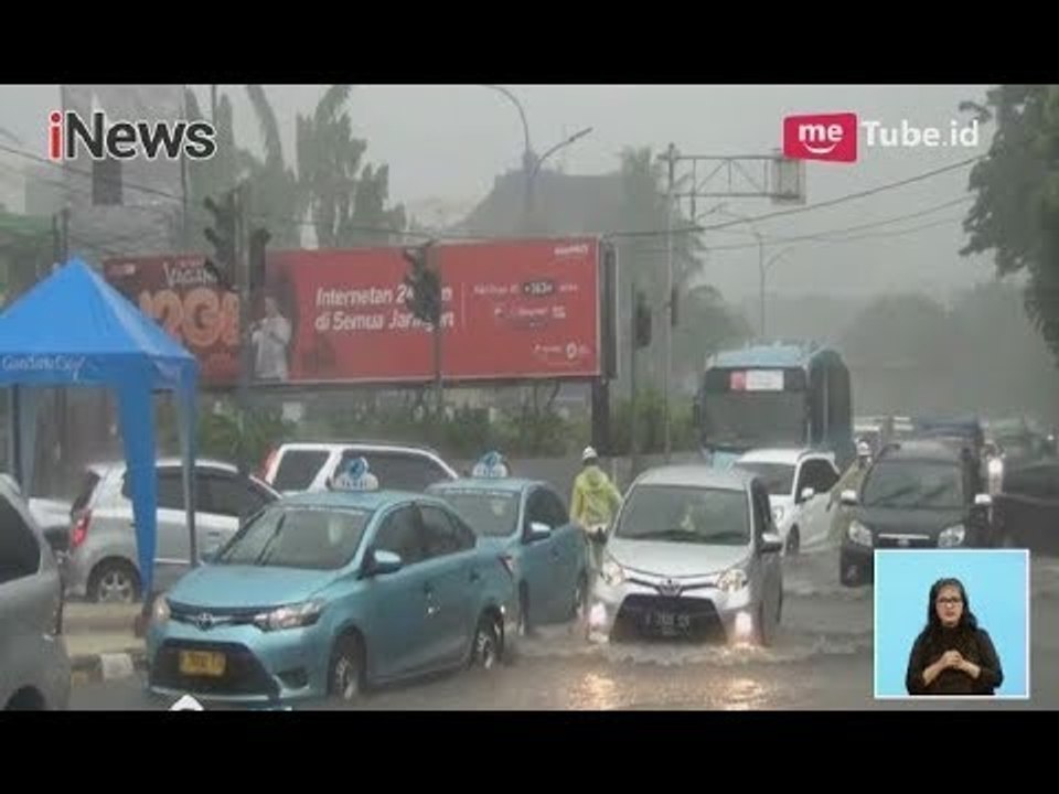 Jakarta Mengalami Hujan Deras Disertai Angin saat Masa Perpindahan Cuaca - iNews Siang 25/04