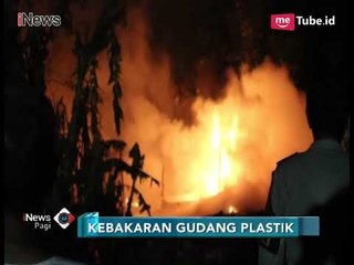 Akibat Putung Rokok, Gudang Pabrik Plastik Terbakar di Lombok Barat - iNews Pagi 30/04