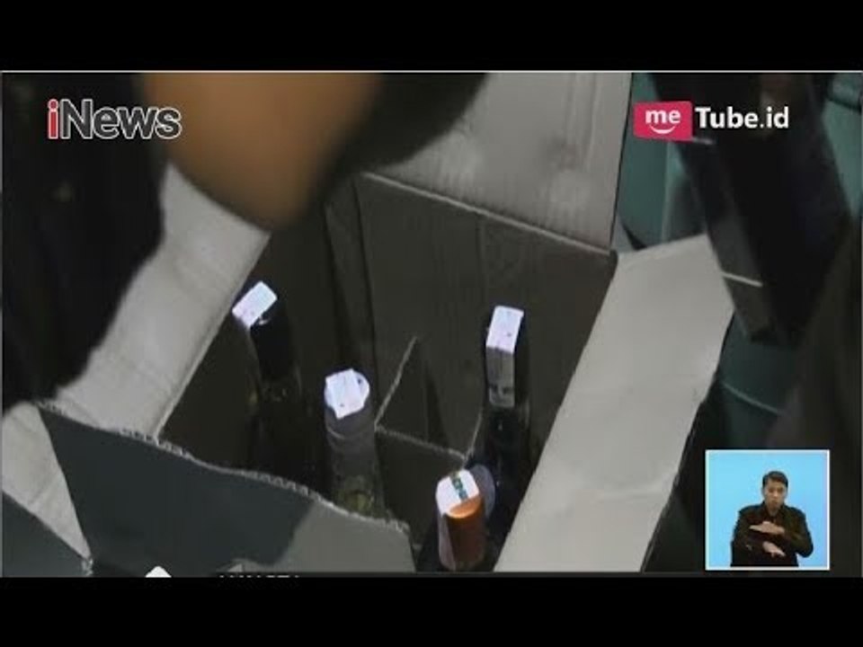 Geledah Diskotek Old City, Polisi Sita Belasan Botol Miras - iNews Siang 28/04