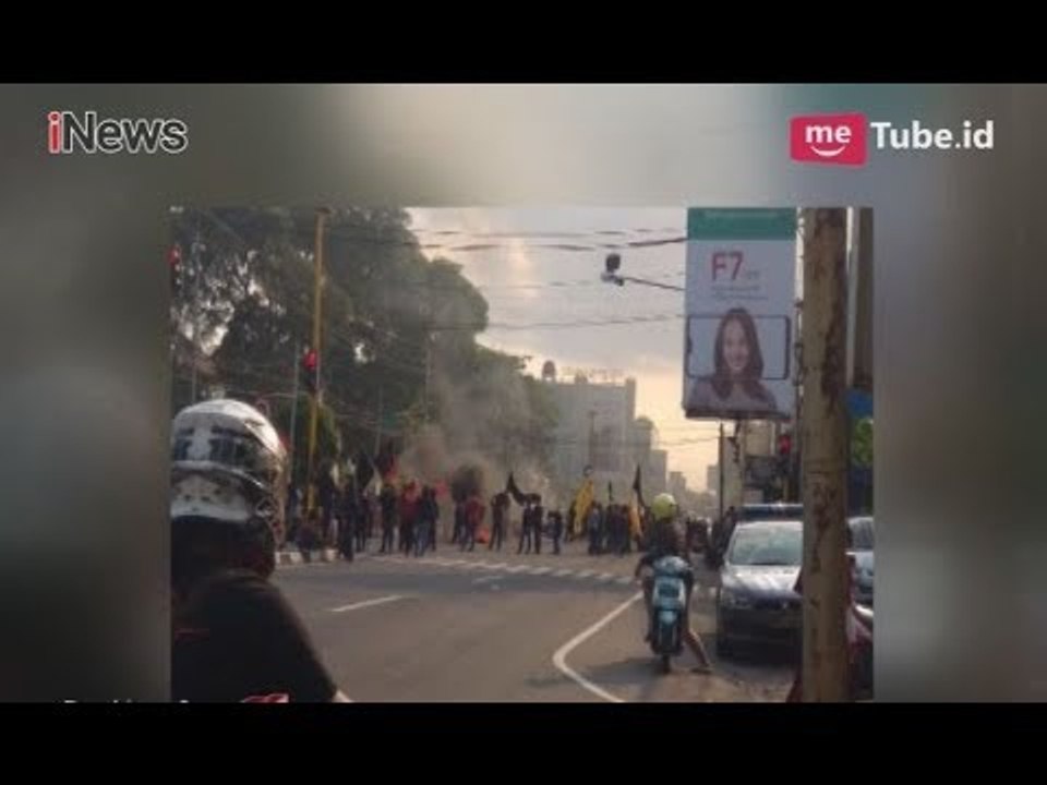 Aksi Buruh di Jogja Ricuh, Massa Bakar Ban dan Rusak Pos Polisi - Breaking News 01/05