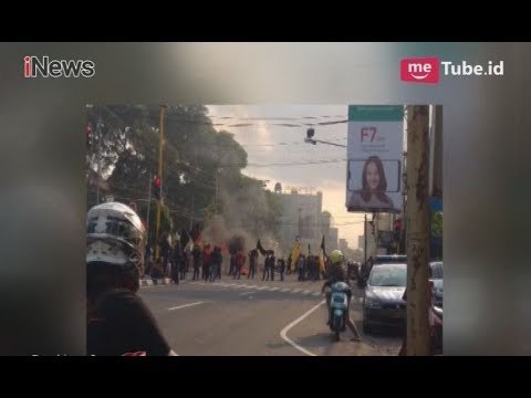 Aksi Buruh di Jogja Ricuh, Massa Bakar Ban dan Rusak Pos Polisi - Breaking News 01/05