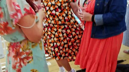 Disney's Fairy Tale Weddings - S1 E7 - Sea of Love