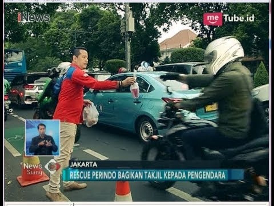 DPP Rescue Perindo Bagikan Ratusan Paket Takjil - iNews Siang 19/05