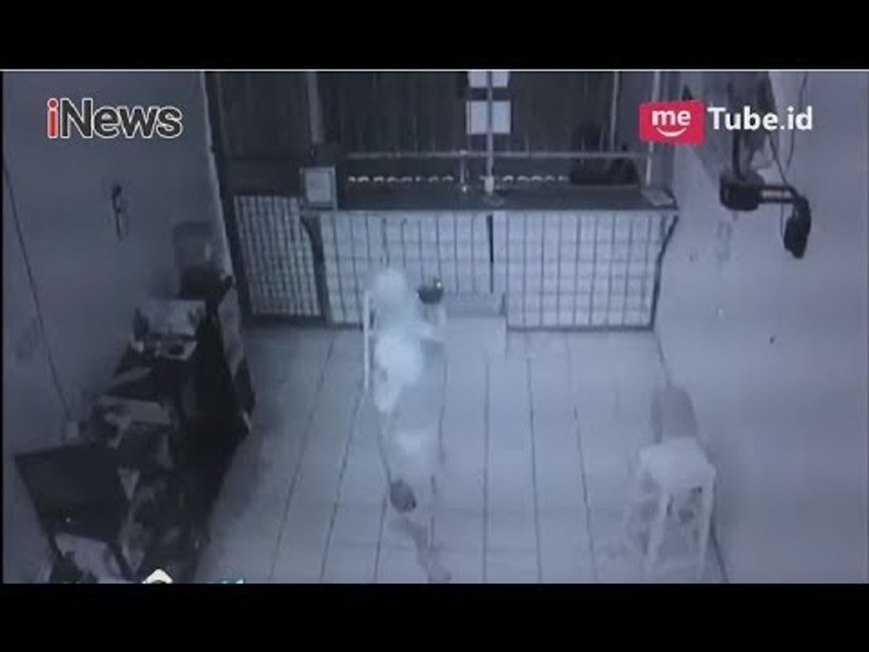 Rekaman CCTV, Aksi Perampok Gasak Emas dan Barang Elektronik di Rumah Gadai Depok - iNews Pagi 24/05