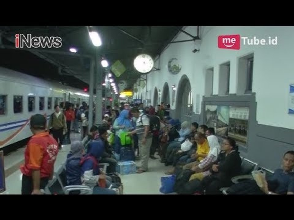 H-1 Lebaran, Stasiun Pasar Senen Masih Dipadati Pemudik - iNews Pagi 14/06