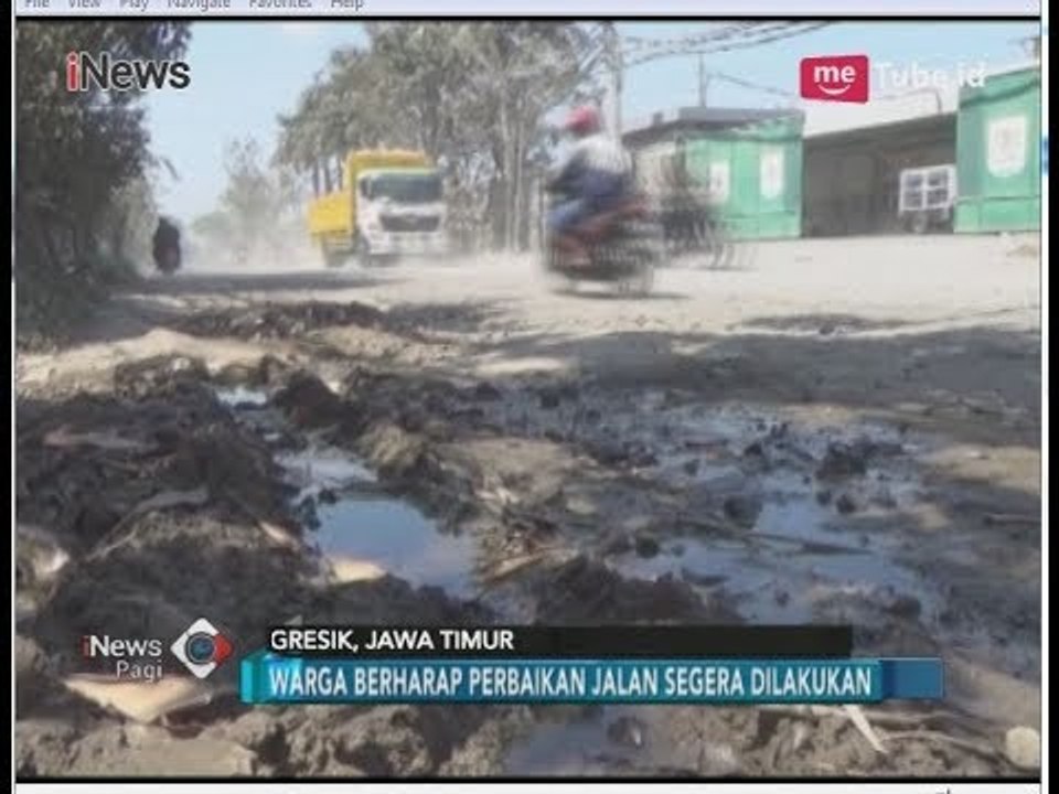 Rusak Parah, Jalan Alternatif Kebomas di Gresik Ini Berbahaya - iNews Pagi 18/06