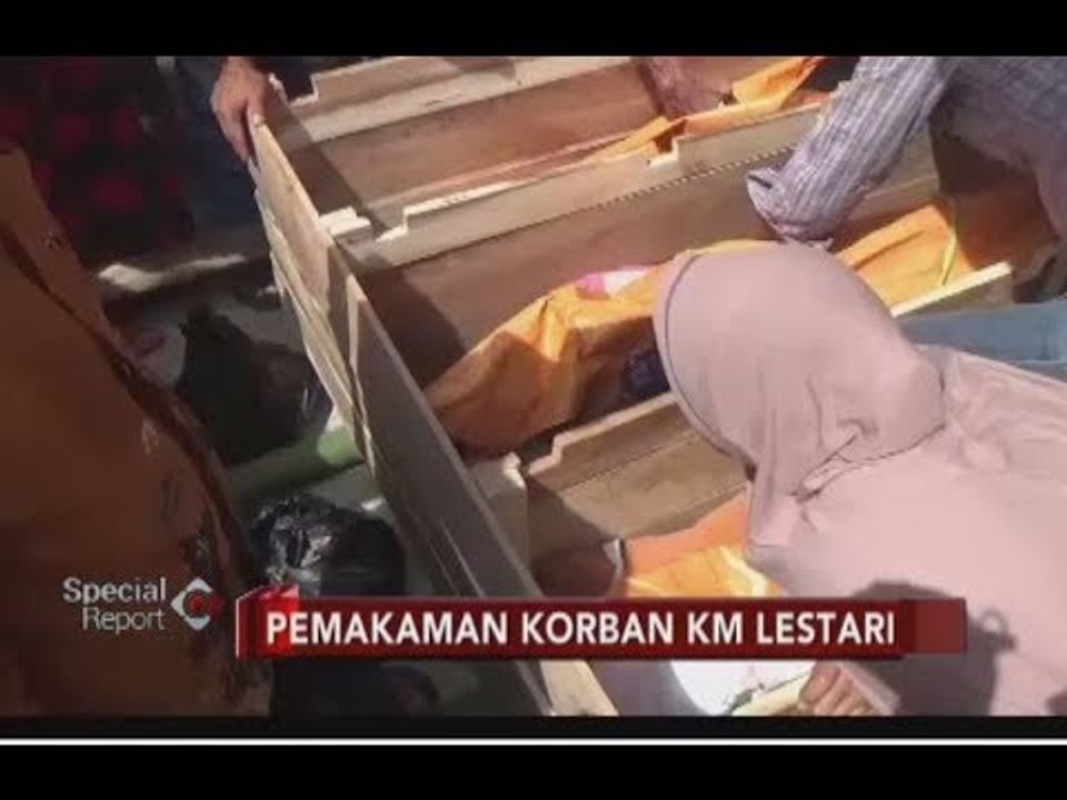Tangis Histeris Keluarga Iringi Pemakaman 3 Korban KM Lestari Maju - Special Report 06/07
