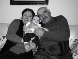 Çevriyeni Velinin oğlu Hüseyin DEMİREL 'in (D:1950-Ö:2018) Anısına video.