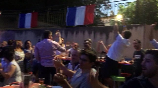 Les Bleus en finale : la ferveur des supporters gagne aussi les terres de rugby