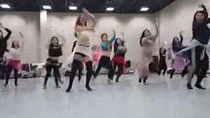 رقص الزومبا الشرقي للتنحيف و الرشاقة و شد الجسم تابعوا الفيديو