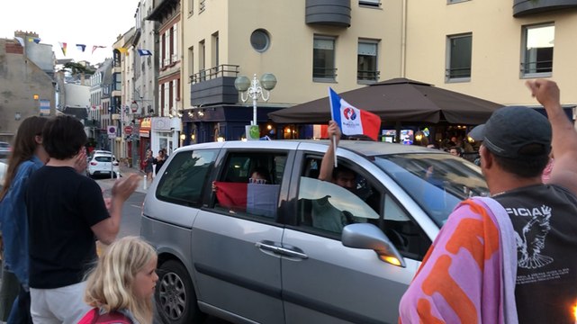 Concert de klaxons à l’issue du match France - Belgique