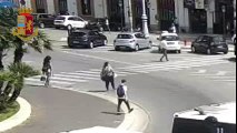 Bari: filmati mentre scippano la borsa ad una donna, due arresti